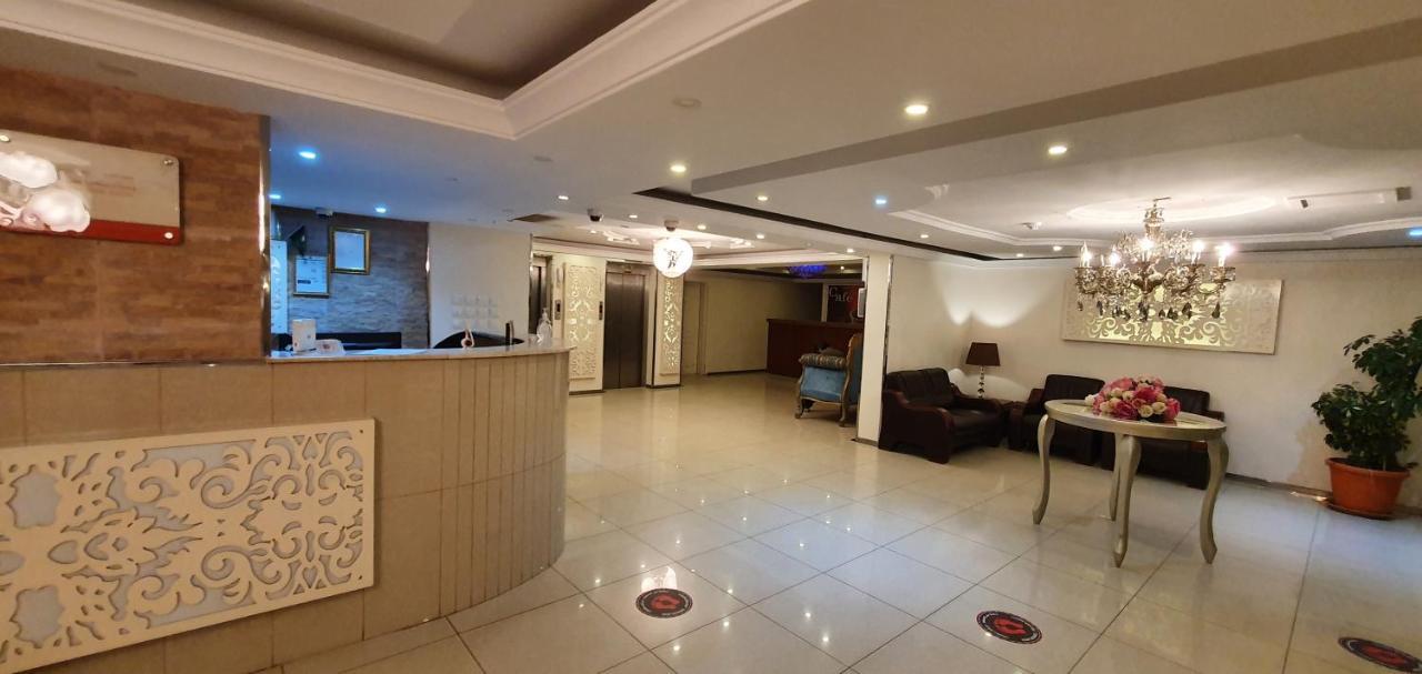Saryet Al Hamra Hotel Apartments Jeddah Bagian luar foto