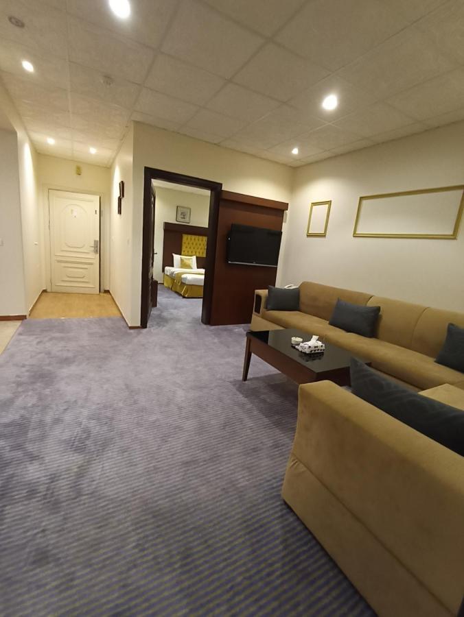 Saryet Al Hamra Hotel Apartments Jeddah Bagian luar foto