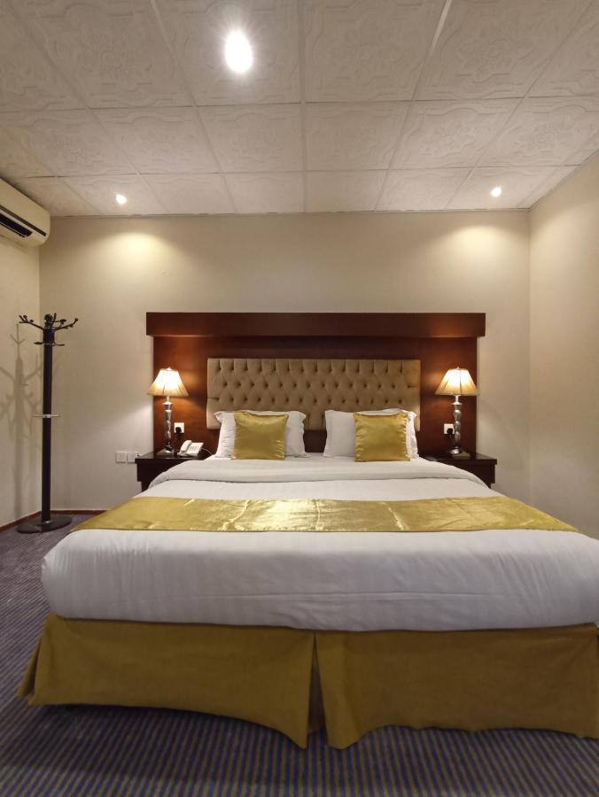 Saryet Al Hamra Hotel Apartments Jeddah Bagian luar foto