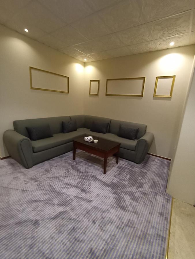 Saryet Al Hamra Hotel Apartments Jeddah Bagian luar foto
