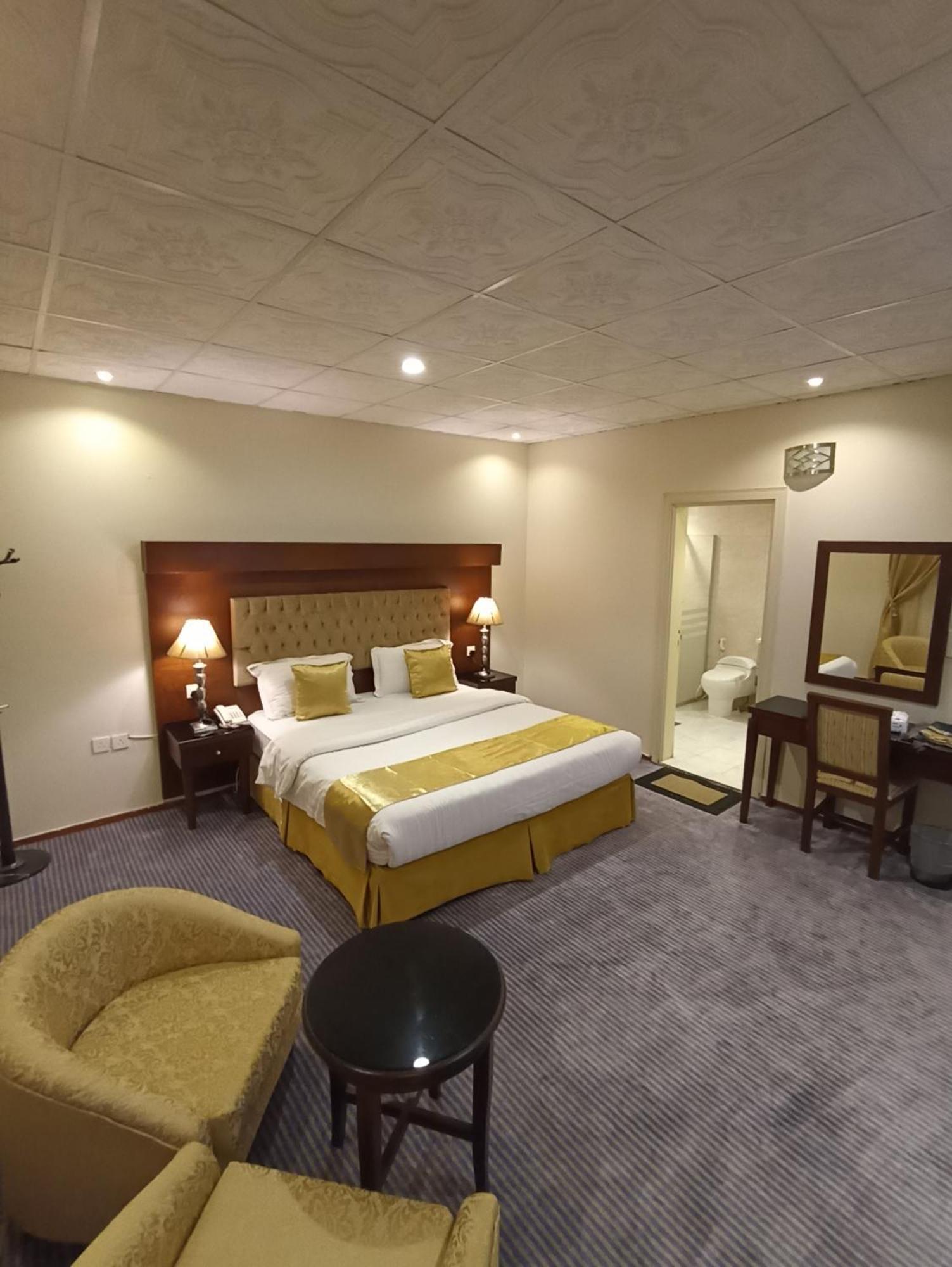 Saryet Al Hamra Hotel Apartments Jeddah Bagian luar foto