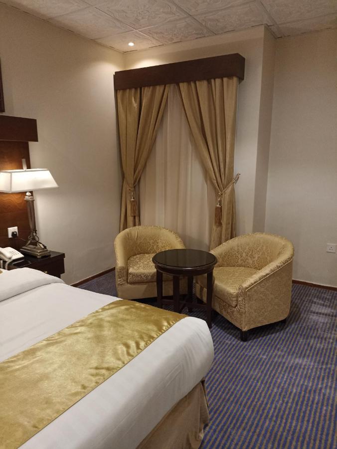 Saryet Al Hamra Hotel Apartments Jeddah Bagian luar foto
