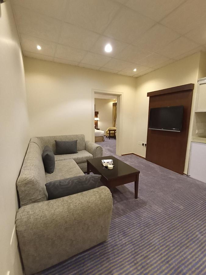 Saryet Al Hamra Hotel Apartments Jeddah Bagian luar foto